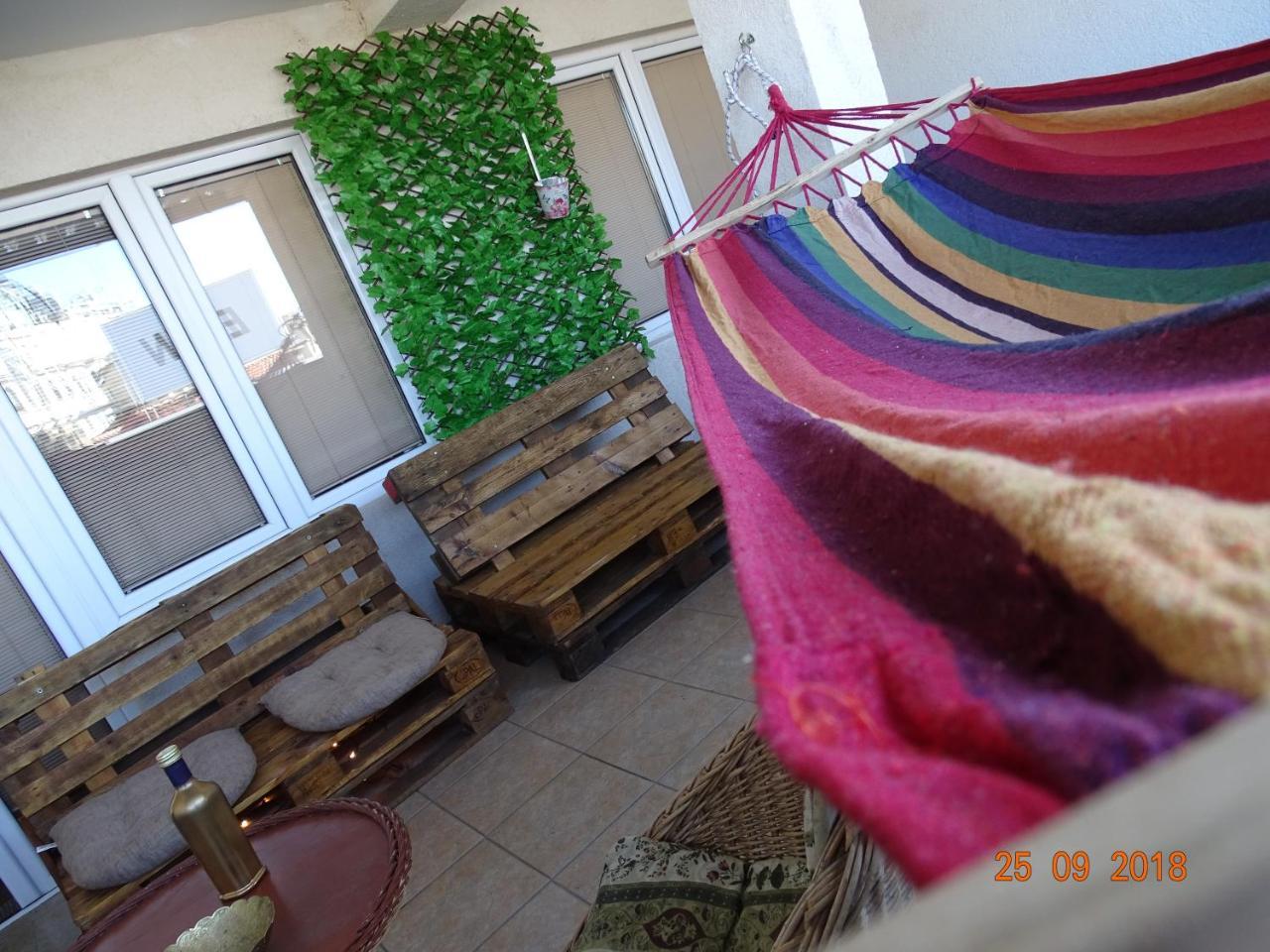 סקופיה Rooftop Square Vanilla מראה חיצוני תמונה